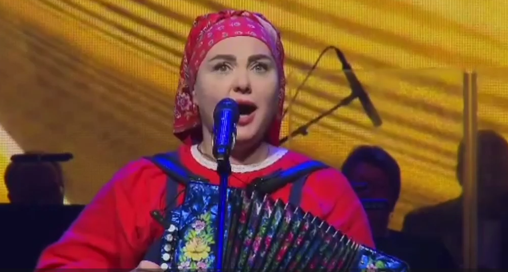Сургутская певица-народница представила Югру на гала-концерте фестиваля «ГАРМОНиЯ» в Тюменской области